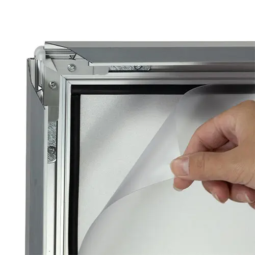 Protector transparente para la gráfica y colocación fácil